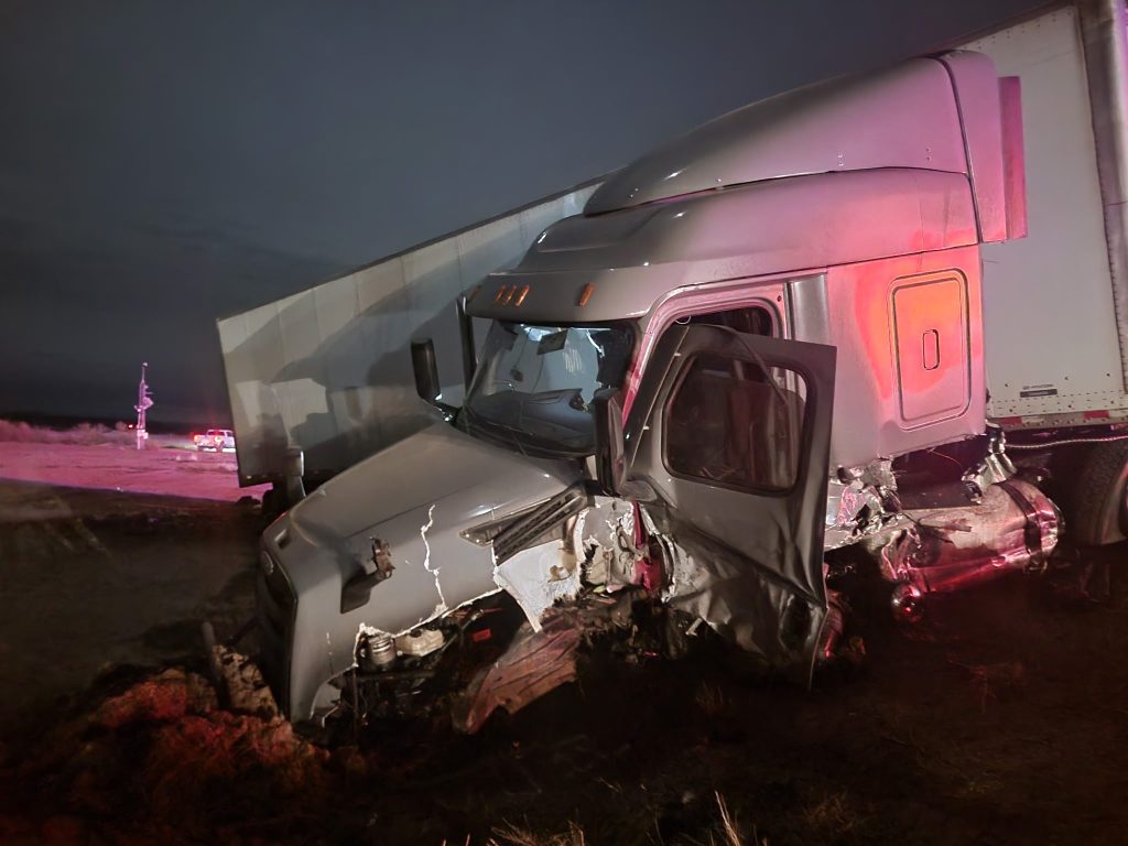 Green River Mayor Ren Hatt killed in head-on collision on US-6