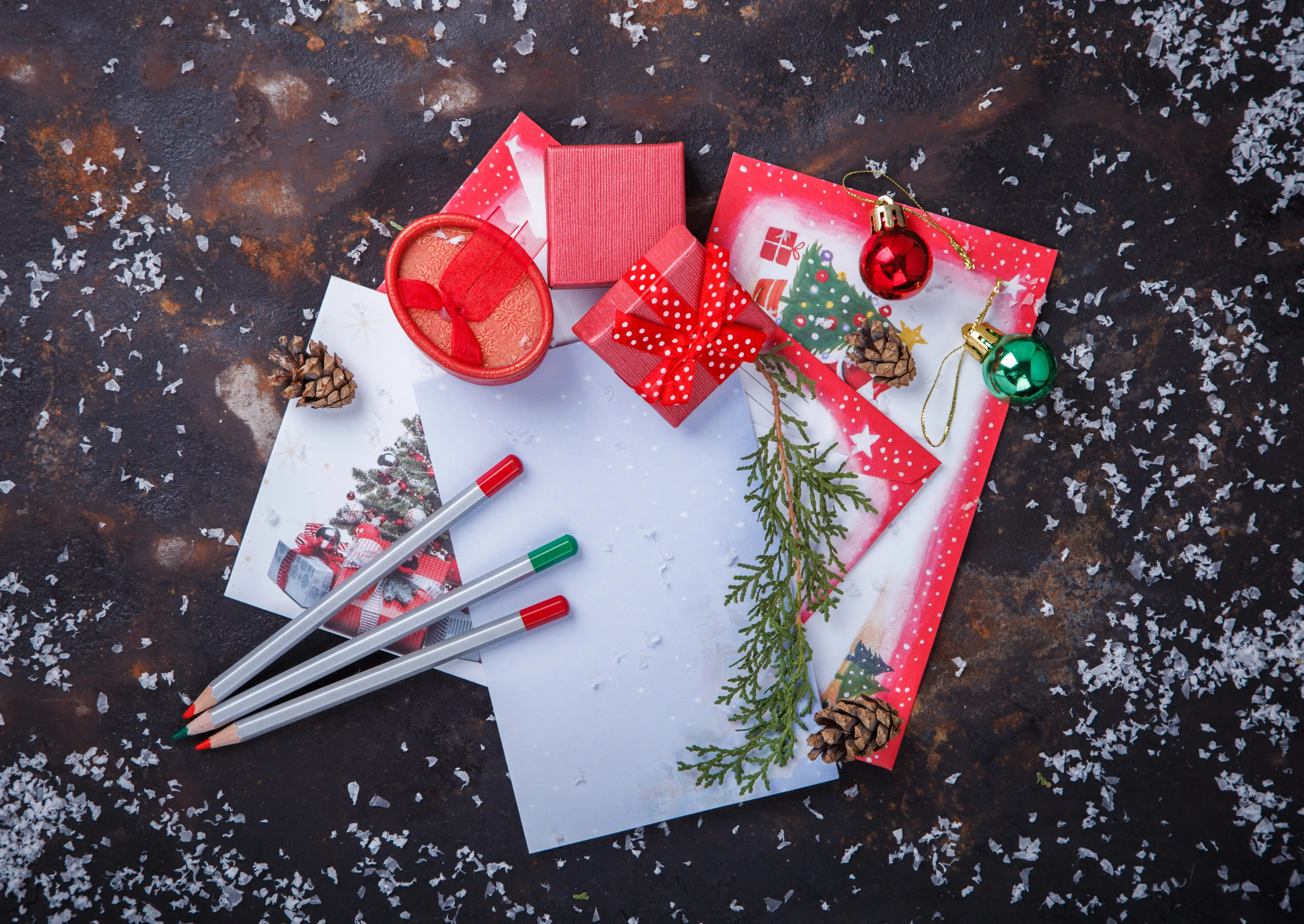 christmas-background-with-decorations-3