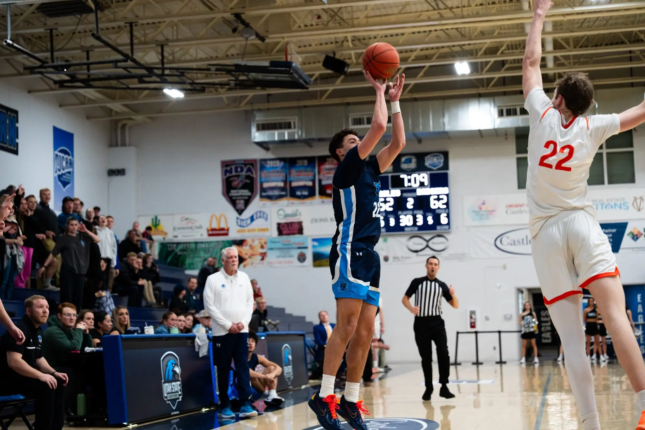 mens-basketball-02-28