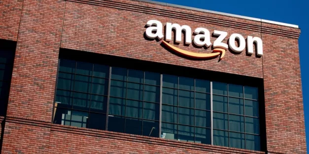 Amazon refutes report on displaying Trump tariff costs amid criticism from White House