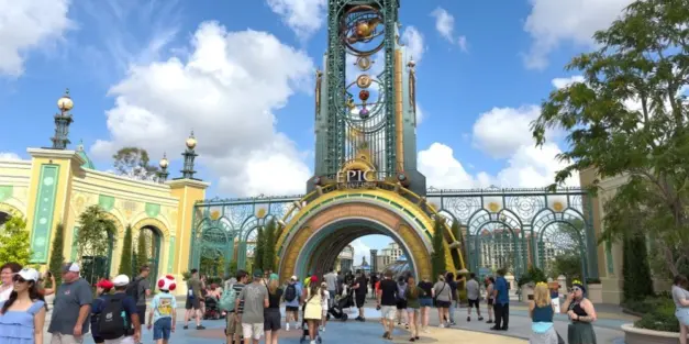 Man dies on roller coaster at Universal’s Epic Universe in Orlando