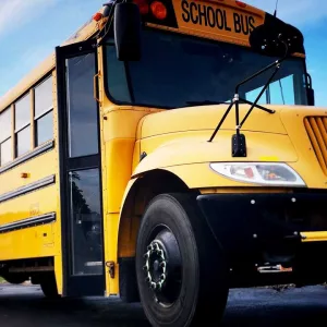 school-bus-65030473070e5830202