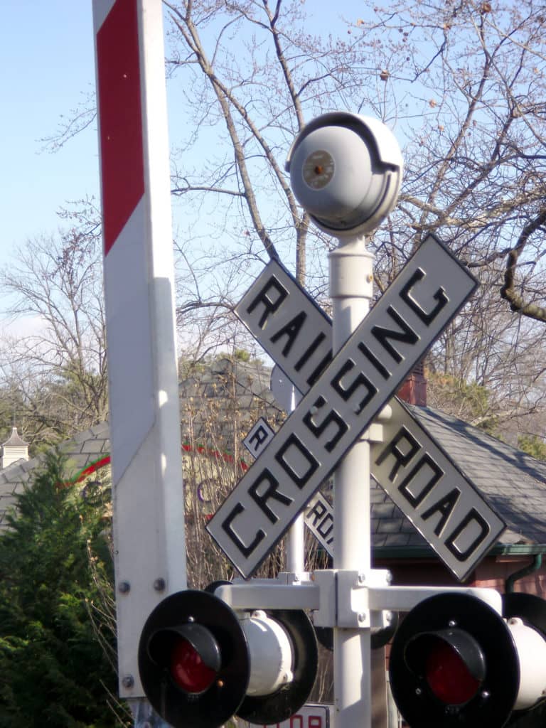 Carroll City Council Split As Plan To Move Forward With Train Horn Mitigation Fails - Vimarsana News