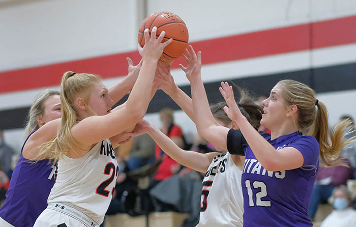 Carroll, ESC and Audubon Girls Win on Tuesday, Area Teams go 3-3 (Full Scoreboard) - Vimarsana News