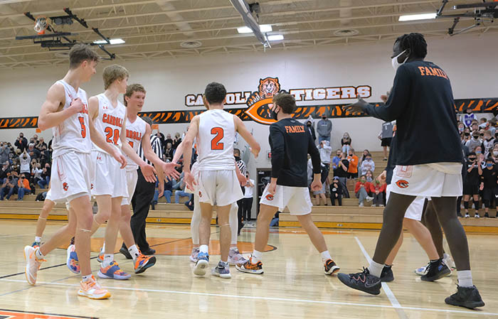 Carroll Dominates 4th Quarter in Sub-State Win Over Storm Lake - Vimarsana News