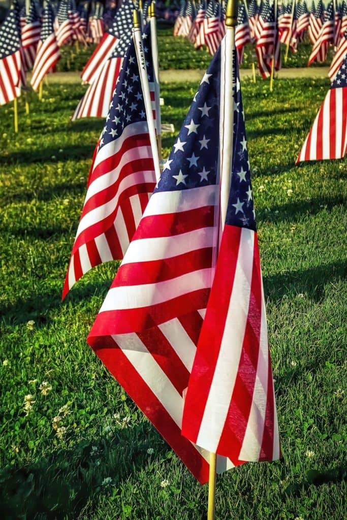 Gov. Reynolds Orders Flags To Half Staff In Iowa For A Former Coralville Police Sergeant - Vimarsana News