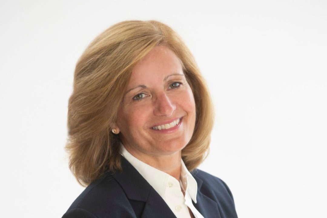 lori-captain-dmi-jpg