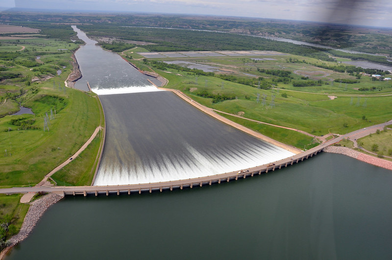 aerial-missouri-river-garrison-dam-33-jpg