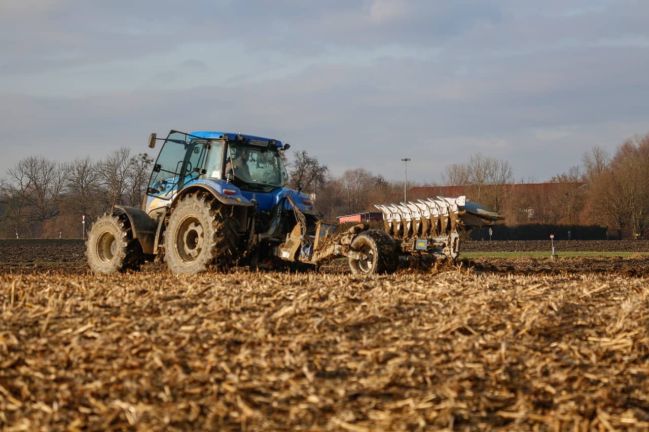 tractor-6934569_1280-jpg