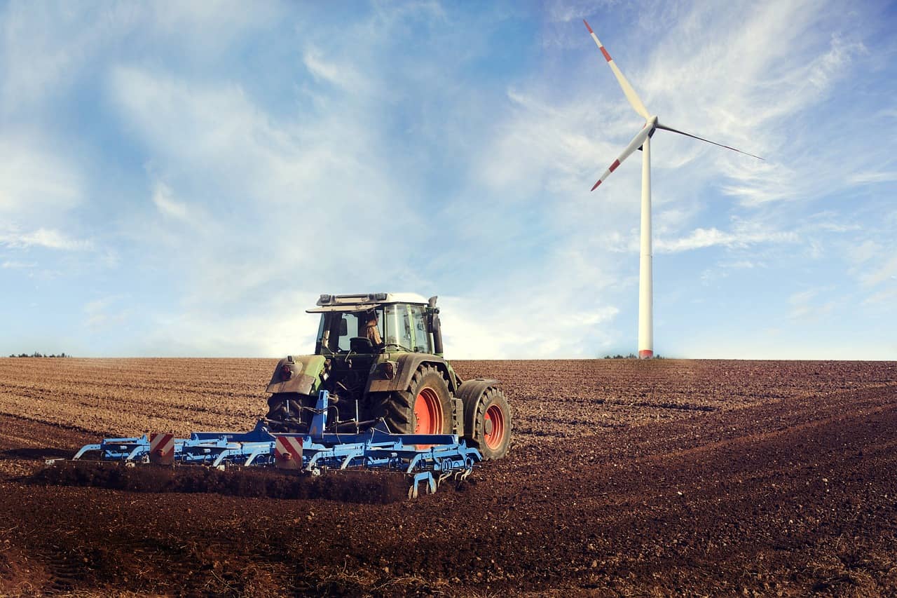 agricultural-machine-2138996_1280-jpg