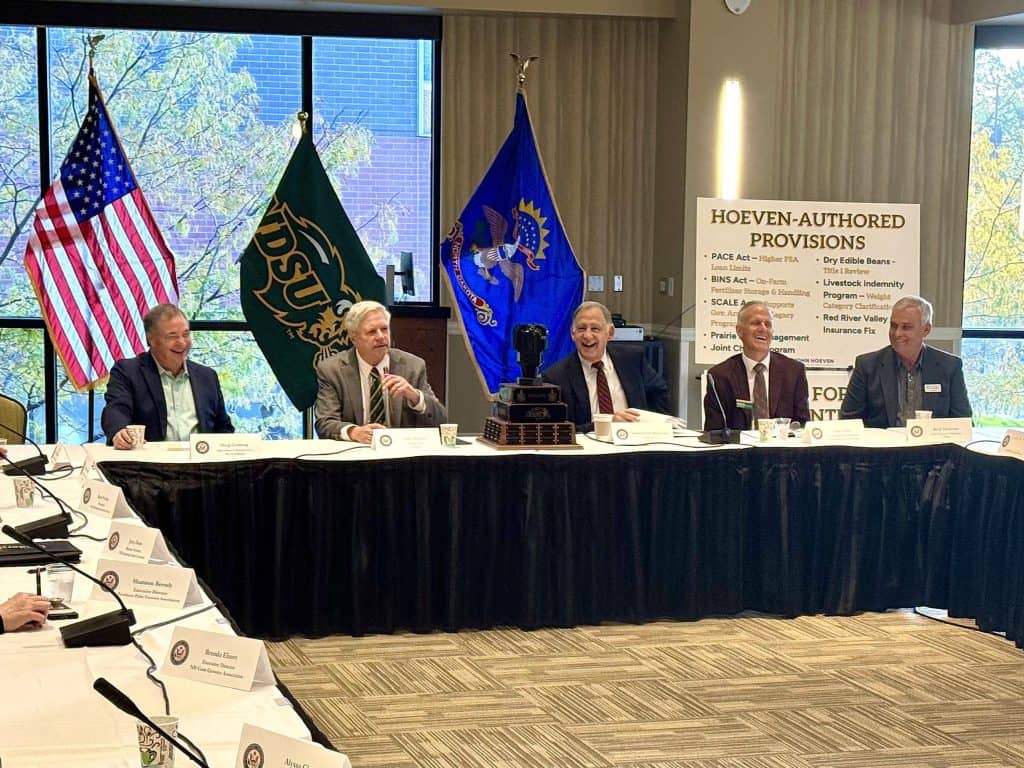 Hoeven – Boozman Hold Ag Round Table in Fargo