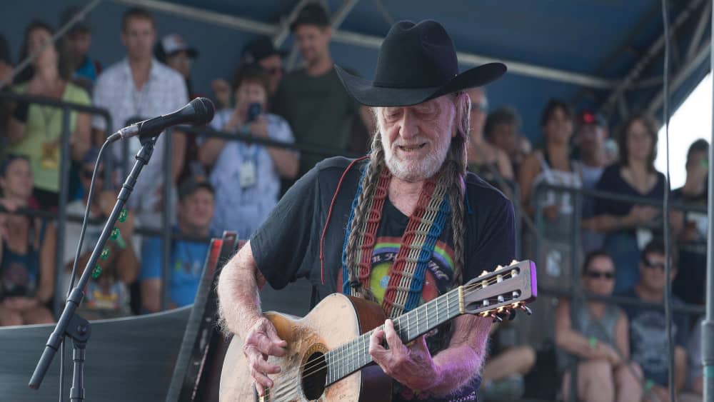 Willie Nelson reveals details and lineup for Farm Aid 2022 WFGS