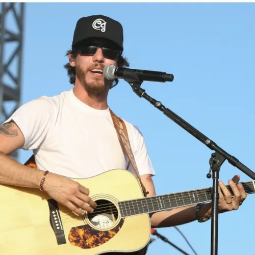 Chris Janson performs at the CountryFlo Music and Camping Festival on November 4^ 2016 in Lake Wales^ Florida.