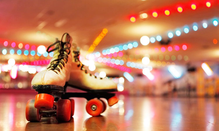 roller-skating-party-fi