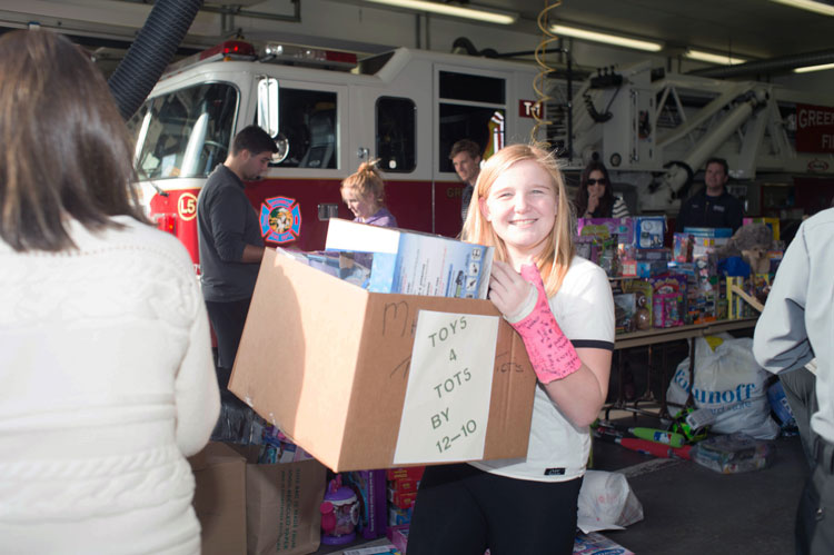 toys-for-tots-anneliese-ashley-fi
