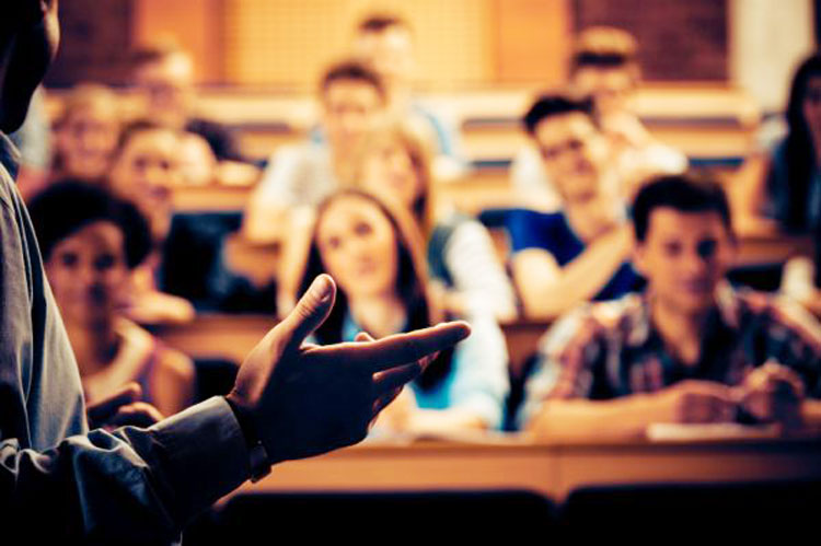 college-admissions-lecture-fi