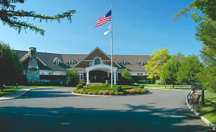 tamarack-clubhouse-front