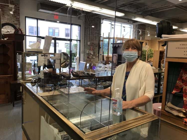 auxiliary-thrift-shop-reopens