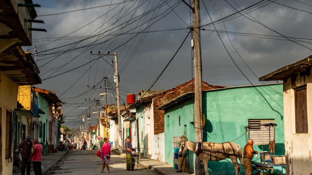 1-sancti-spiritus-street-scene-mike