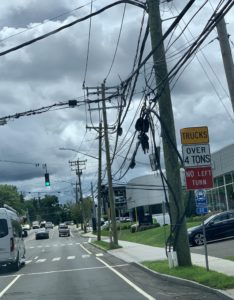 visual-clutter-route-1-near-edgewood-drive-4875