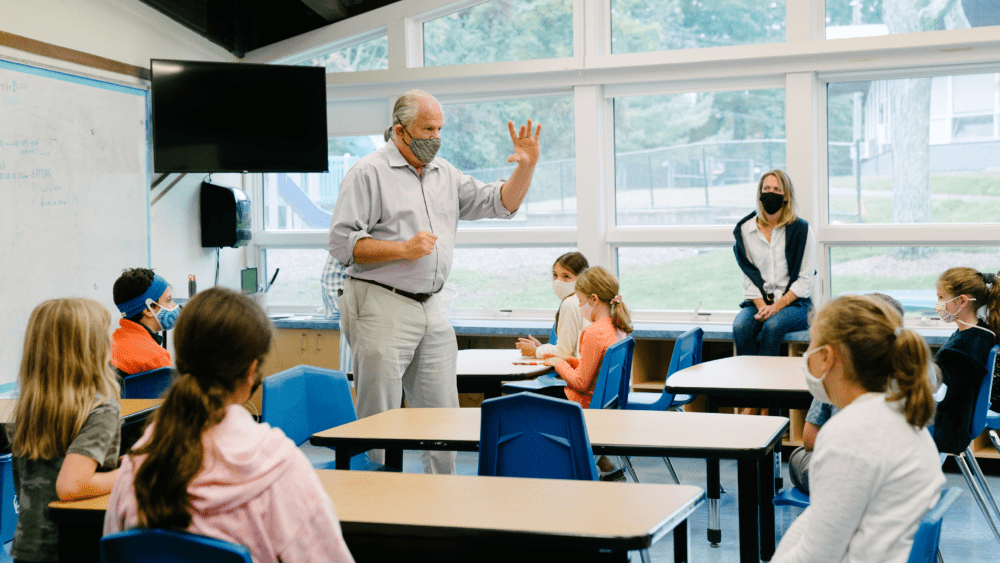 peter-herzberg-and-students-oct-2021