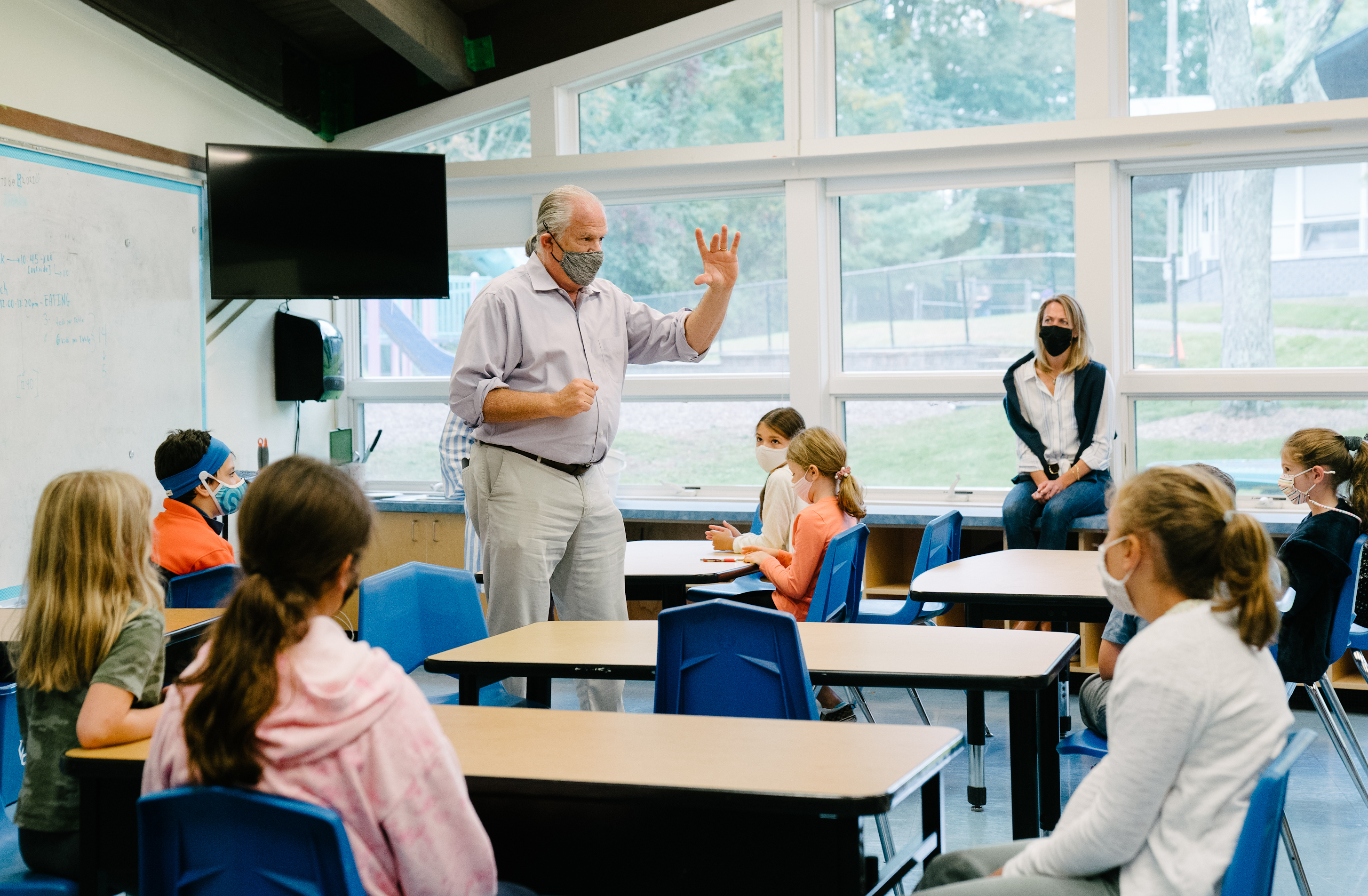 peter-herzberg-and-students-oct-2021