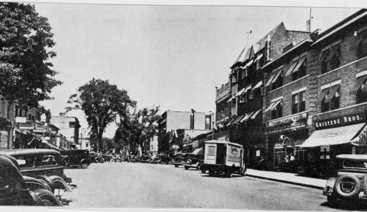 Images of Greenwich, CT  Woolworth's, Greenwich Avenue, 1950's