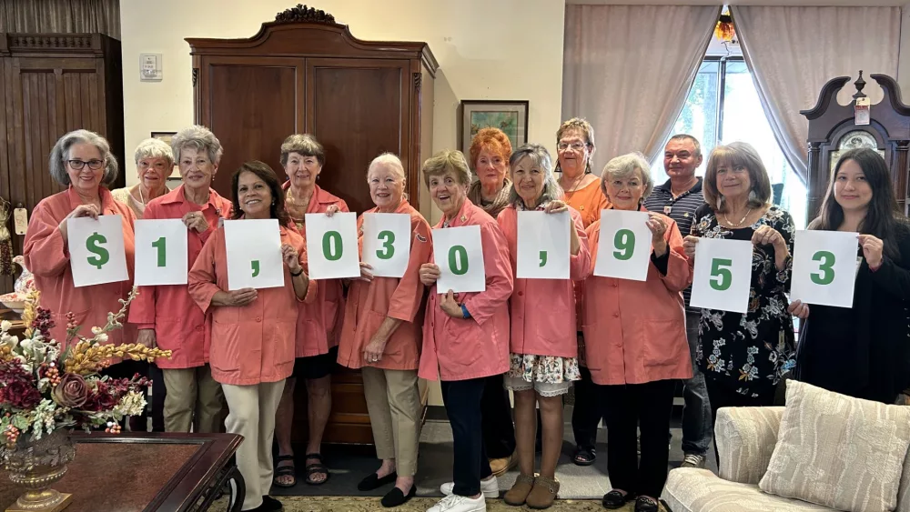 greenwich-hospital-auxiliary-thrift-shop-staff
