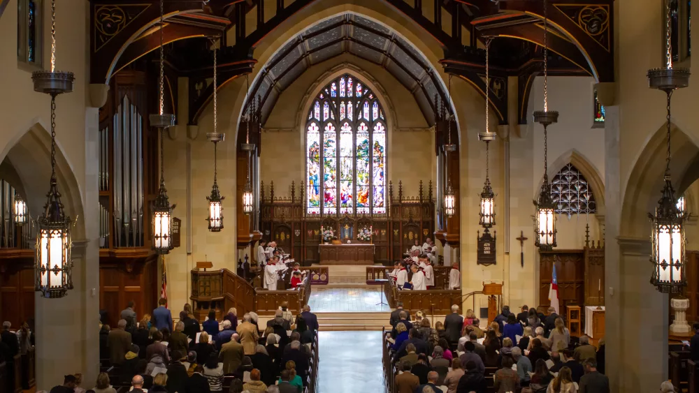 1-04-singing-old-hymns_mg_8656