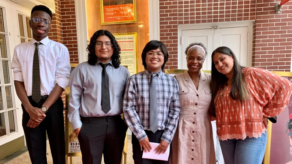 avon-scholarship-awards-essay-contest