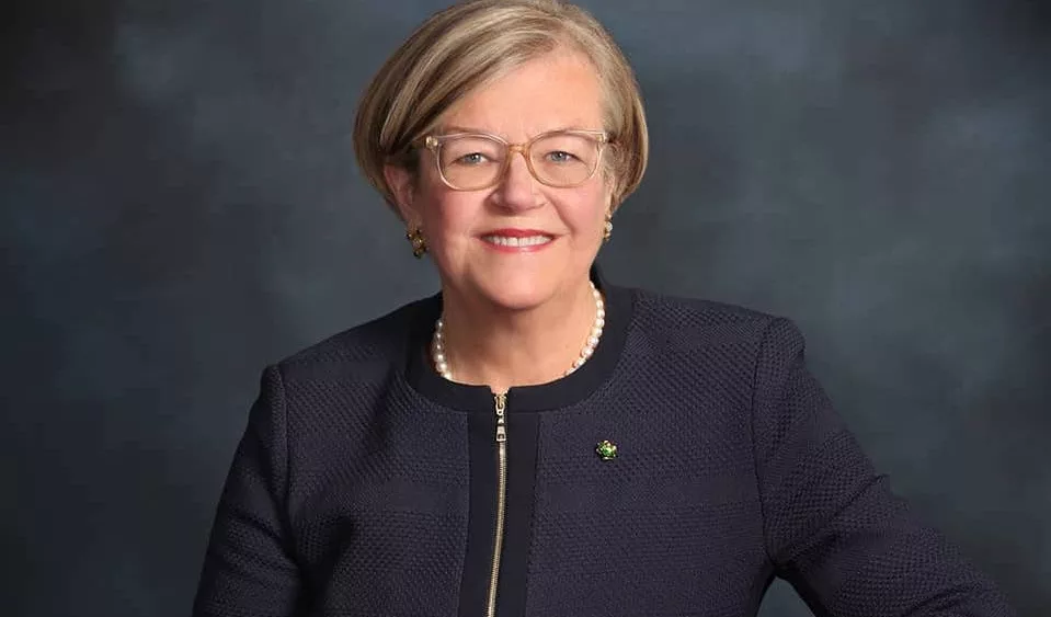 karen-royce-fi