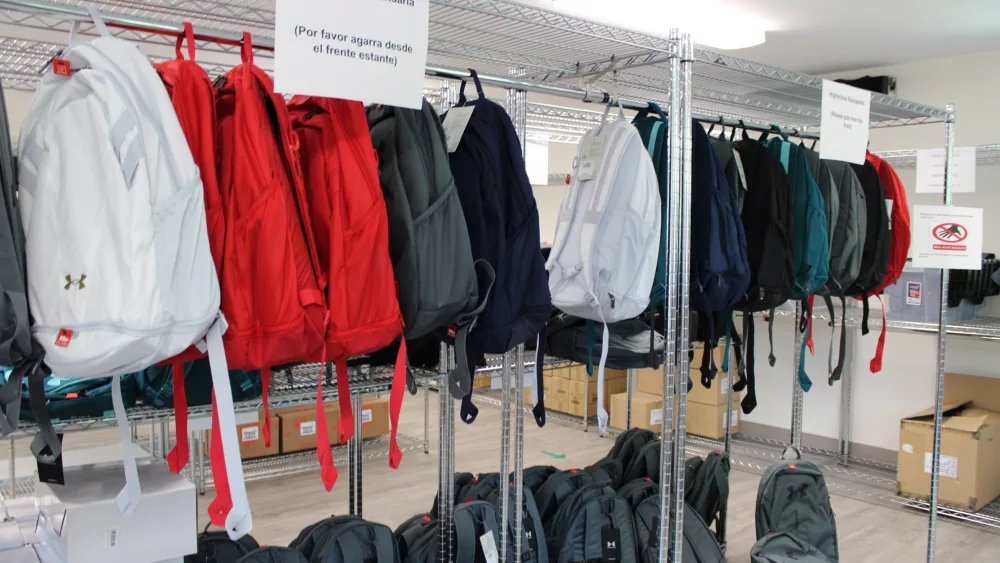 neighbor-to-neighbor-backpack-drive-distribution