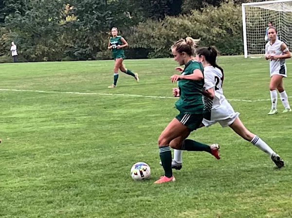 sacred-heart-and-greenwich-academy-soccer