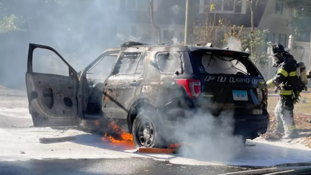 brush-fire-destroys-police-vehicle-gpd-car