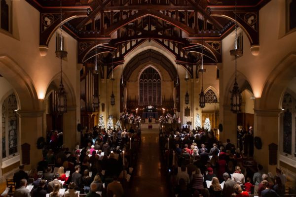 carols-by-candlelight-full-service