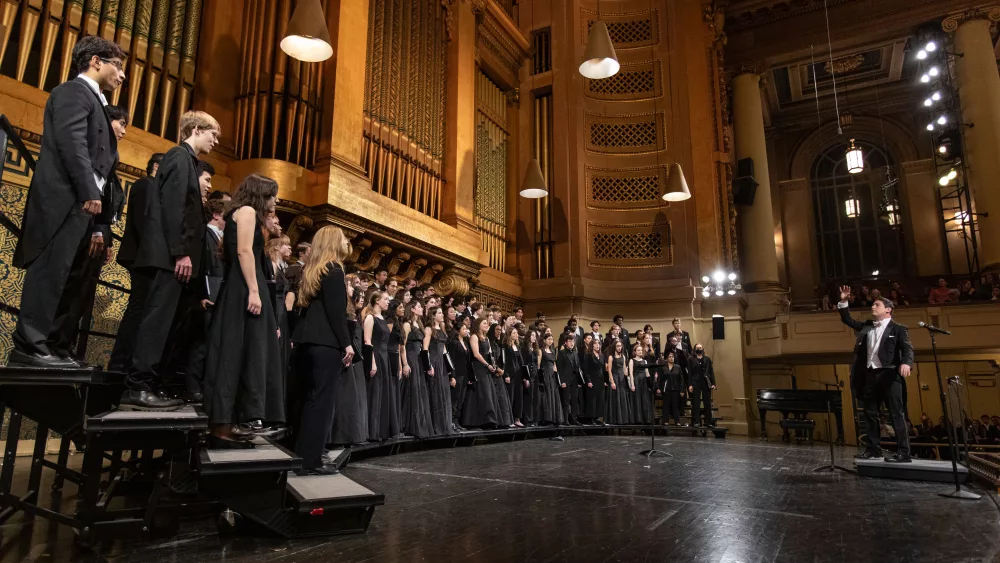 1-yale-glee-club-hvd-23