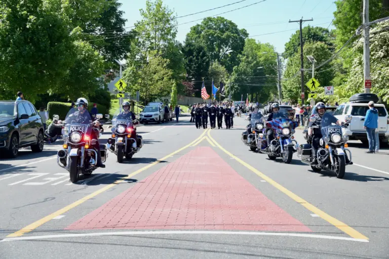 memorial-day-parade-fi