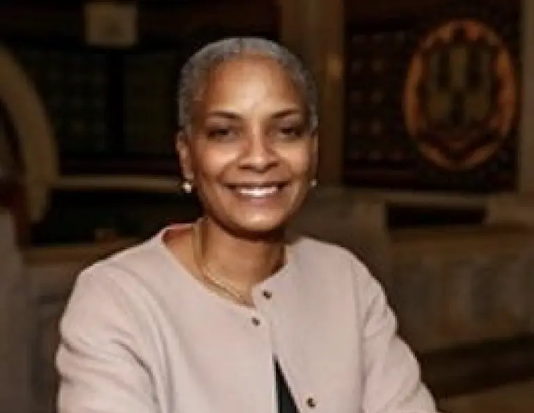 stephanie-thomas-fi