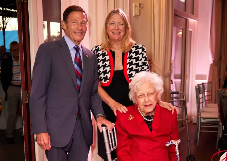 at-home-in-greenwich-honors-diane-garrett