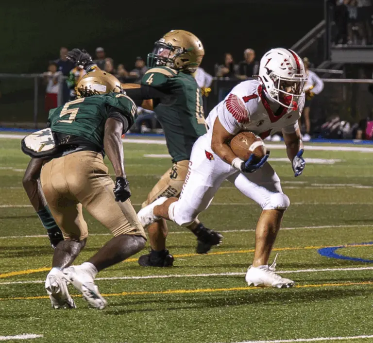 greenwich-dominates-notre-dame-38-7