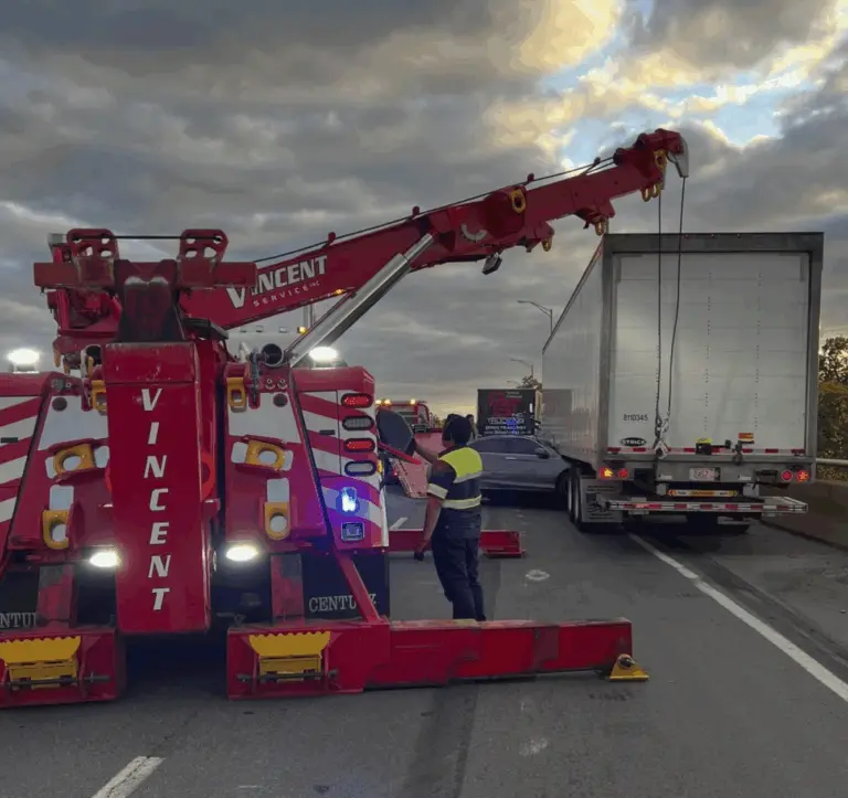 volunteers-aid-i-95-crash-response65