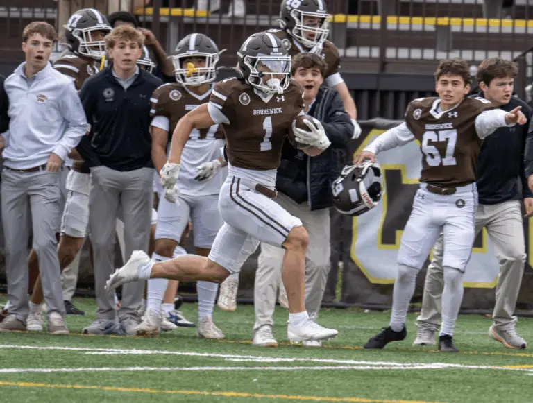 brunswick-earns-thrilling-homecoming-victory