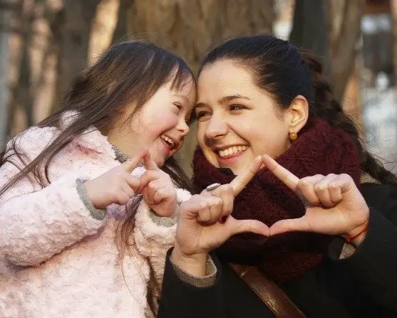 abilis-parent-workshop_girl-and-mom