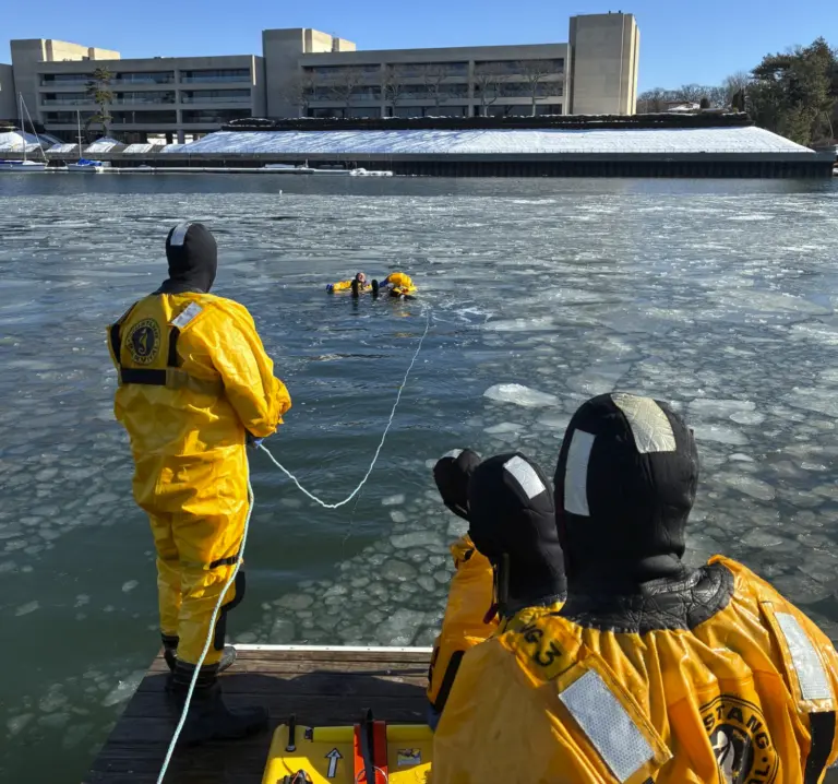 greenwich-firefighters-complete-cold-water-training