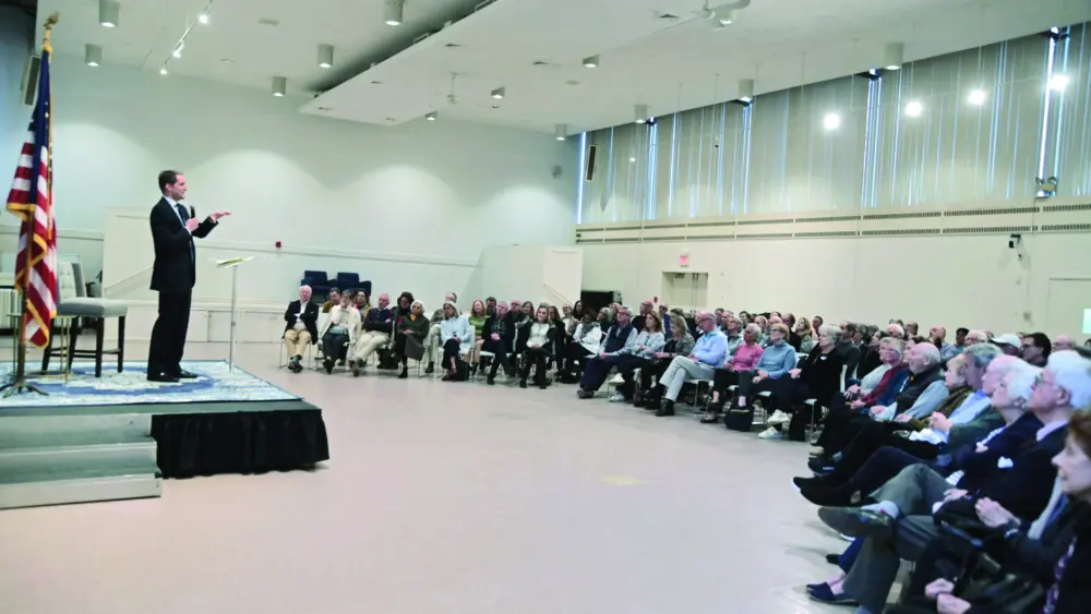 jim-himes-speaks-at-christ-church