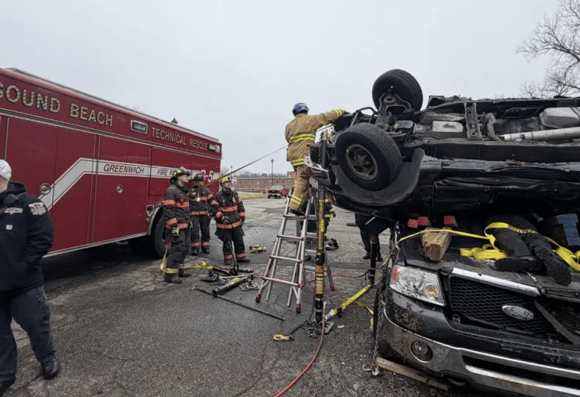 greenwich-firefighters-strengthen-regional-training