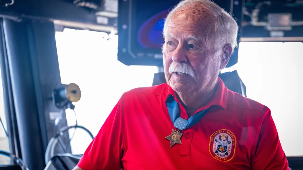 namesake-visits-pre-commissioning-unit-harvey-c-barnum-jr-ddg-124