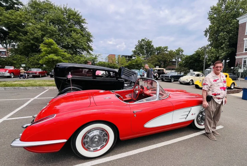 sam-romeo-corvette1