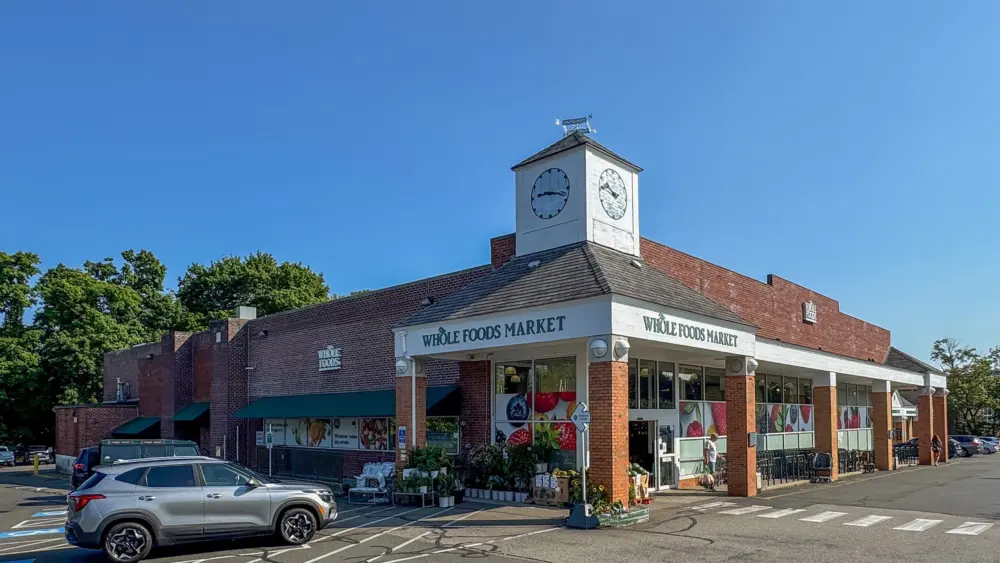 ashforth-begins-putnam-plaza-management