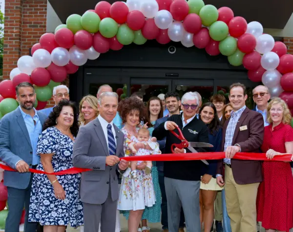 diccicosribboncutting-2
